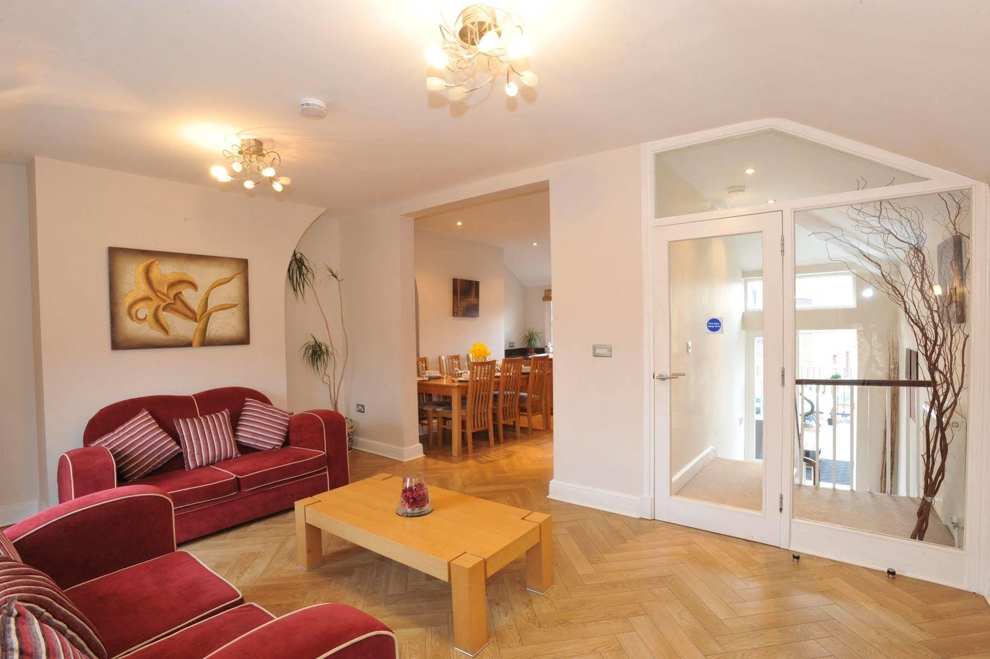 Chester Apartments Kültér fotó